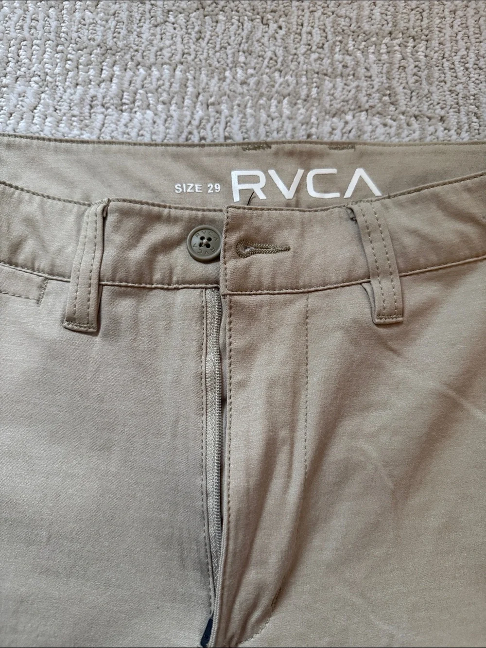 RVCA tailored flat